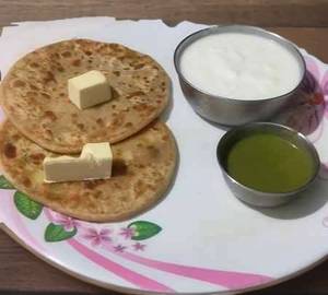 Paneer Paratha  With Curd