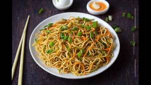 Egg Hakka Noodles