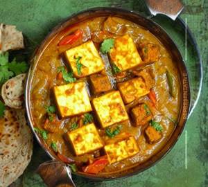 Mattar Paneer 