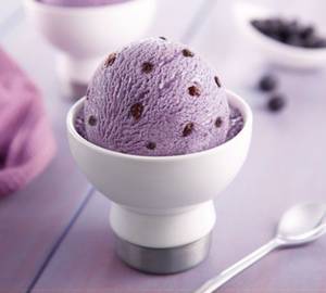 Blackcurrant ice cream
