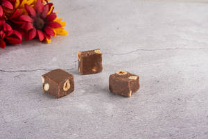 Dark Chocolate Almond Fudge [20 GMS]