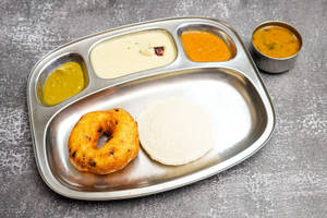 Idli (1 Piece) + 1 Gari [serves 1]