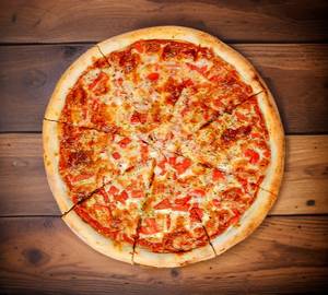 Tomato tandoori pizza