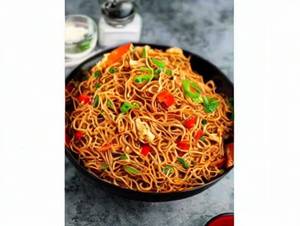 Veg Scehzwan Noodles