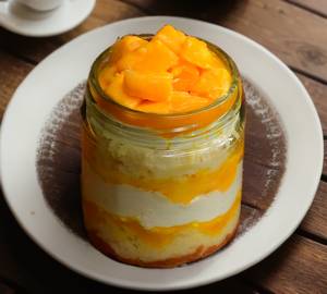 Fresh Mango Cake Jar