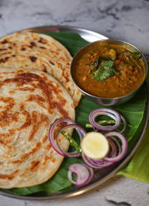 Malabari Parantha With Kurma