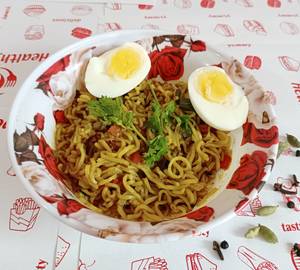 Egg Massala Maggi (2Egges