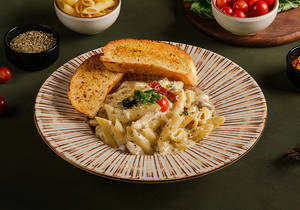 Veg Alfredo Pasta