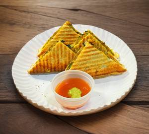 Aloo matar grilled sandwich