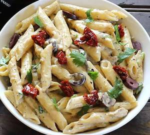 White Sauce Pasta