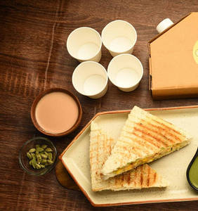 Pappu Ki Chai - Flask + Choose Any Veg. Sandwich