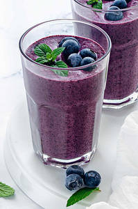 Blueberry Cashew Smoothies