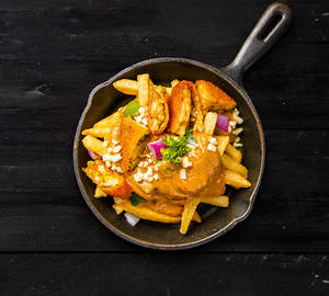Tandoori Tikka Poutine