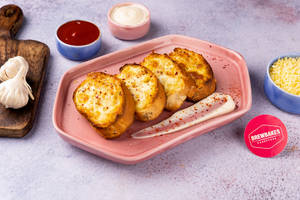 The Cheesy Garlic Treat