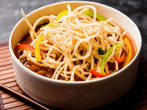 American Saucy Veg Noodles