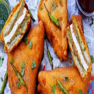 Matter Paneer Samosa (small))