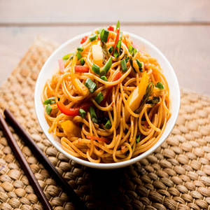 Veg Hakka Noodles