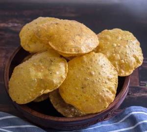 Ajwain Poori (4 Pcs)