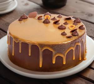 Choco Caramel Eggless cake  Crunchy Cake
