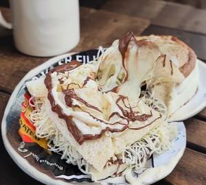 Cheese chocolate slice