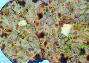 Piyaz Parantha ( Tandoori )
