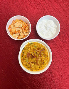 Tob Special Dal Khichadi (250 Ml) + Curd + Papad Churi