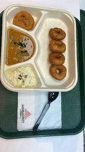 Medu Vada [4 Pieces]