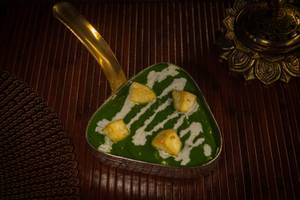 Palak paneer                                                  