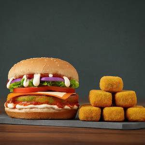 Chipotle Cheese Burger + Veggie Nuggets (12 Pcs)