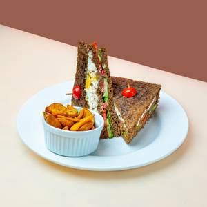 Grilled Chicken Club (Sandwiches)