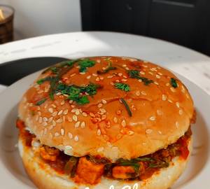 Paneer Cheese Burger