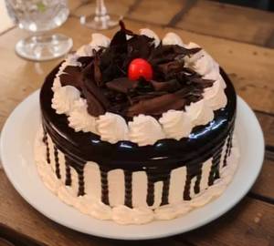 Black Forest Garnish Cake [500Gms]