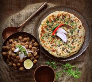 Chhola Kulcha