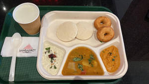 Idli Vada Combo