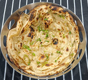 Hari Mirchi Parantha