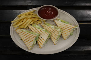 Paneer Pesto Sandwich With French Fries And Ketchup