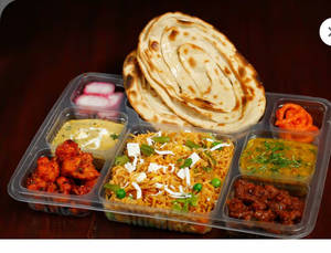 Veg Spl Thali