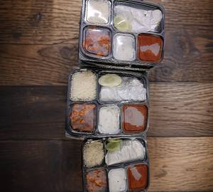 Dal Makhani+ Paneer Gravy+ Rice+ 2 Tawa Roti +Salad+Raita