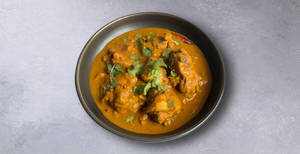 Punjabi Chicken [ Serves-2 ]