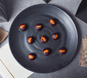 For Her Who Makes Life Meaningful (Box Of 20) (Message Enclosed)