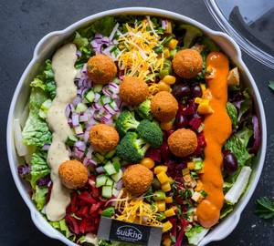 Veg Manchurian Salad ( 6 pcs manchurian balls)