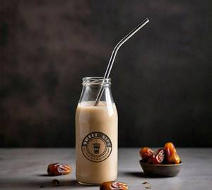 Khajoor/ date milkshake