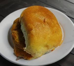 Hatke tandoori vadapav