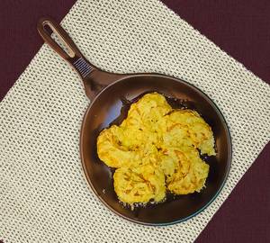 Afghani chicken momos