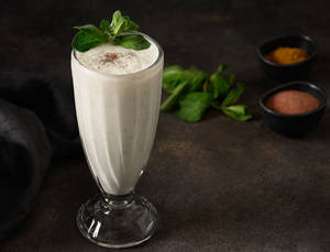 Lassi (salted/sweet)