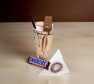 Snickers thick shake
