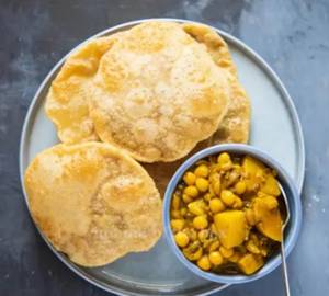 Luchi With Torkari - 12 Pieces