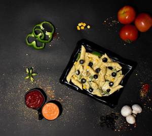 Chicken Penne Pasta (White Sauce)