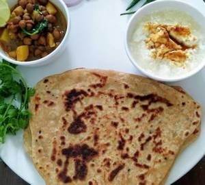 Aloo Sabji with 4 Plain Paratha
