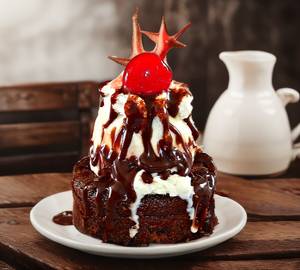 Chocolate Cup Cake Sundae Vanilla Ice Cream